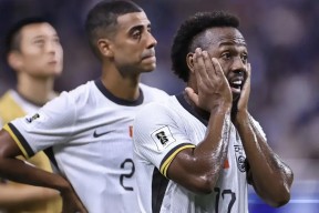 网页版入口_战术调整方向明确，比赛走势改变(战术方案的制定只是赛前战术训练的基础)